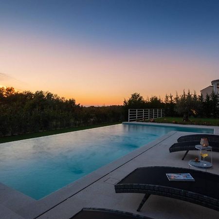 Villa Divine By Ilc Brtonigla Buitenkant foto