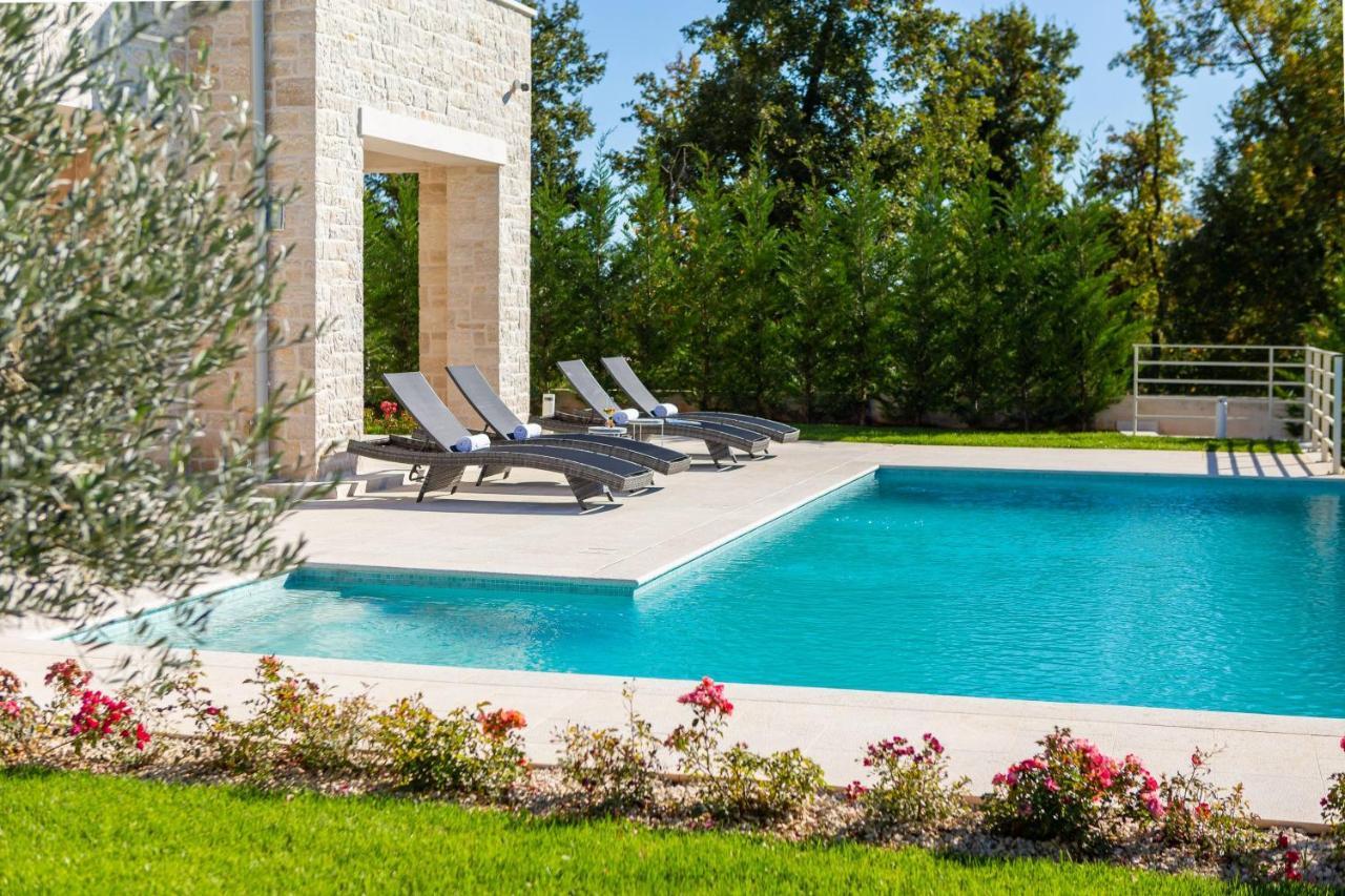 Villa Divine By Ilc Brtonigla Buitenkant foto